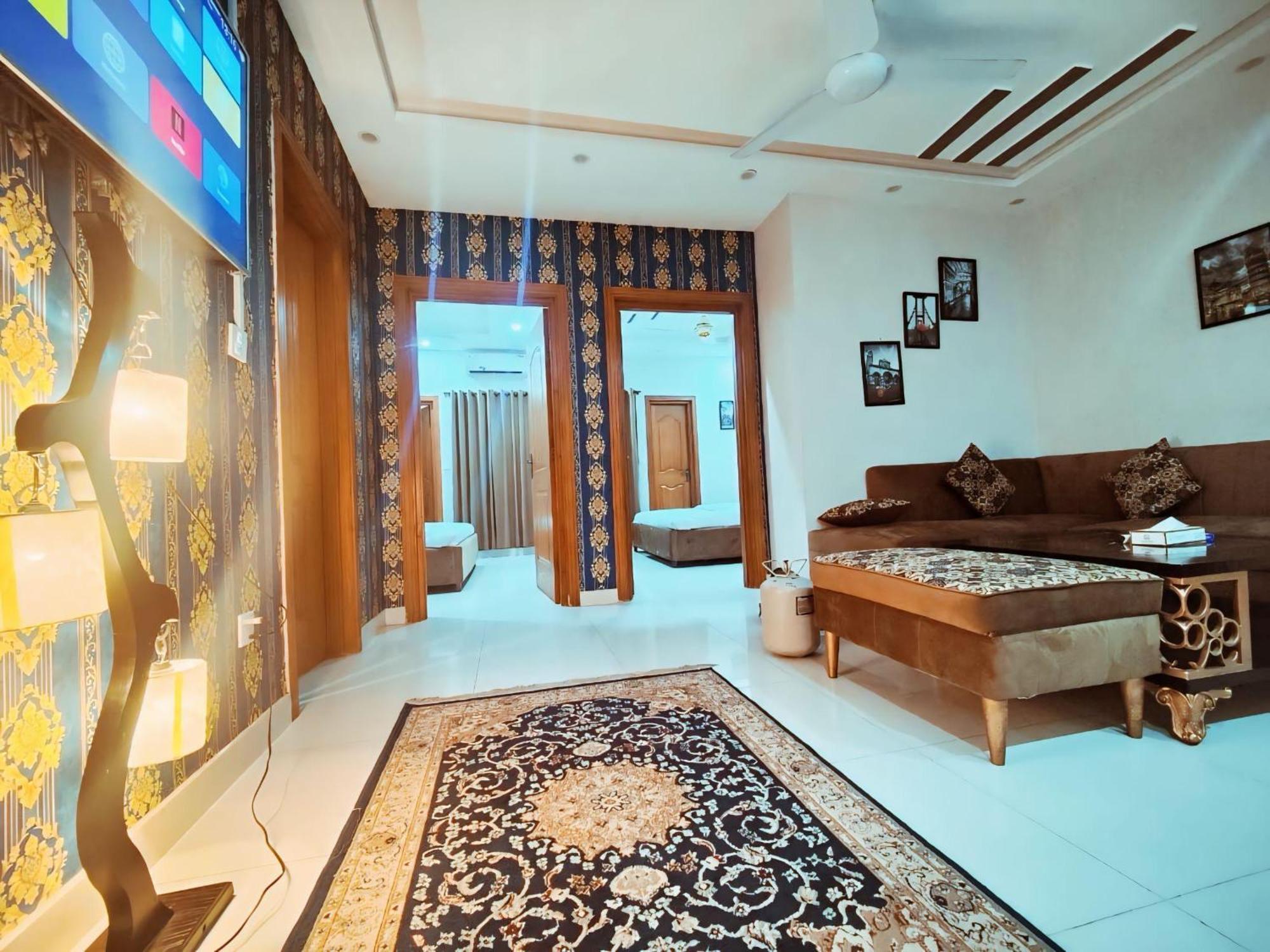 Morbex Inn Hotel Исламабад Экстерьер фото